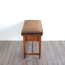 画像をギャラリービューアに読み込む, Upholstered bench（AF0086）
