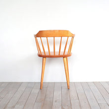 画像をギャラリービューアに読み込む, chair（AF0180）

