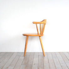 画像をギャラリービューアに読み込む, chair（AF0180）
